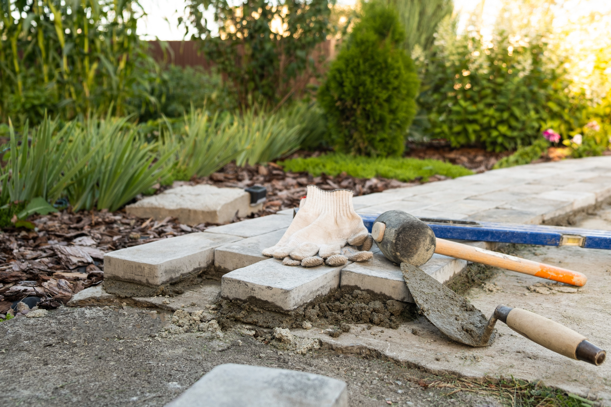 losse tegels in tuin