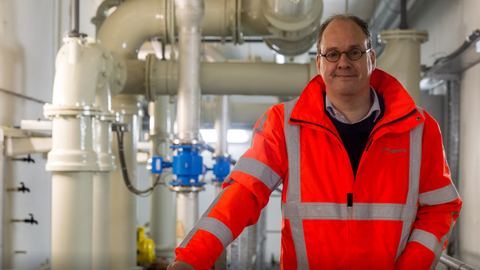 Rob van Dongen in waterwinstation Vessem