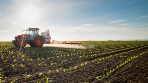 tractor-bestrijdingsmiddelen